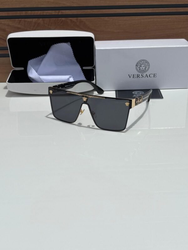 VERSACE BLACK MO:- 58449